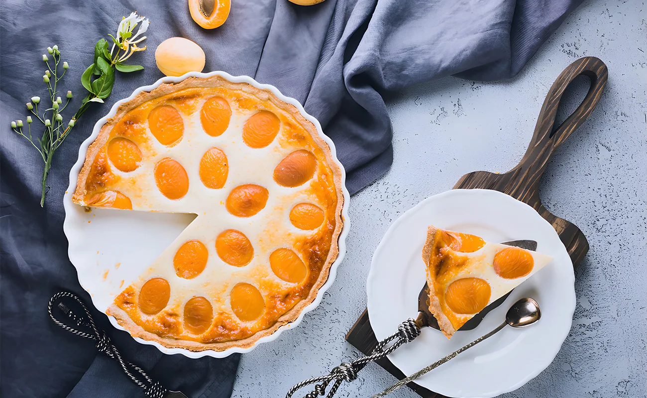 Apricot (or any preserve) Gruyère tart